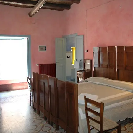 Case Lambrosa Montemaggiore Belsito