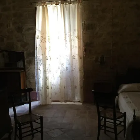Case Lambrosa 게스트하우스 Montemaggiore Belsito